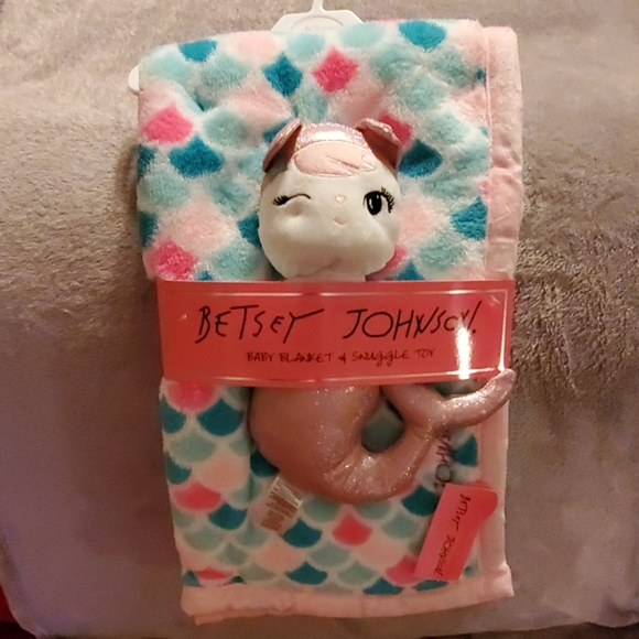 Betsey Johnson Other - Betsey Johnson baby blanket & snuggle toy nwts